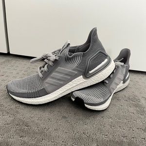 Adidas Mens running shoes size 10.5